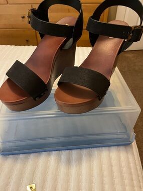 BRAND NEW MIA Blk/Brn Wedge Sandals
